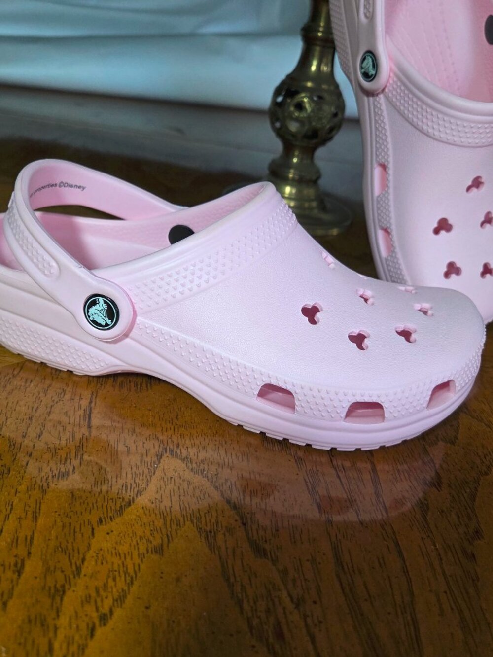 Crocs Classic Clog Disney Parks Soft Pink Size W/7 M/5 - Picture 4 of 10